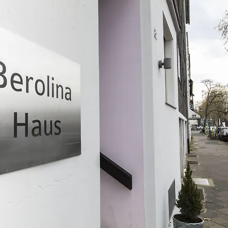 Berolina Haus Inn 3*